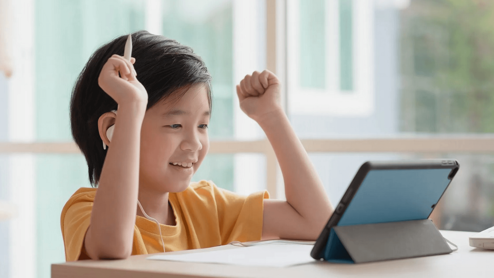 Mỗi phút chơi là một bước làm quen với Tiếng Anh