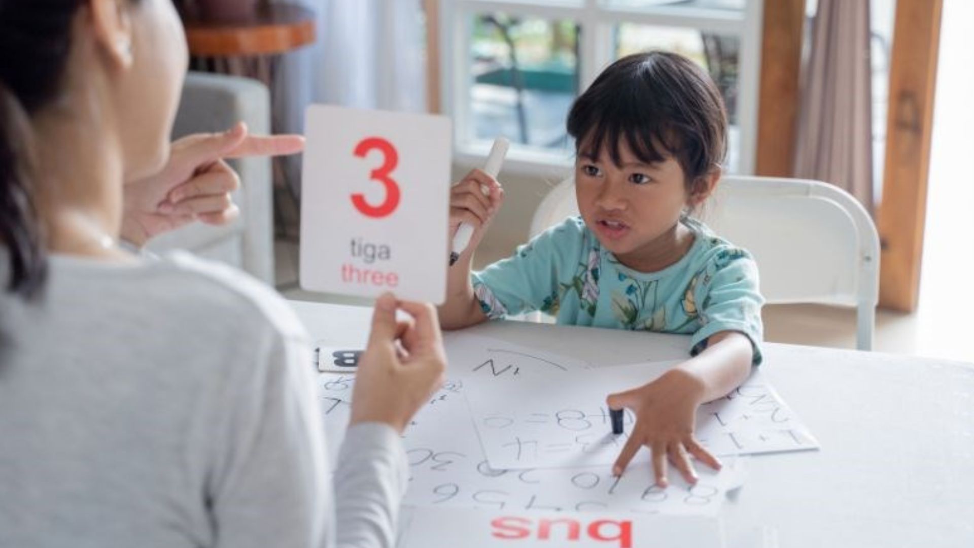 Toan-tu-duy-la-gi-loi-ich-cho-be-khi-hoc-tu-som