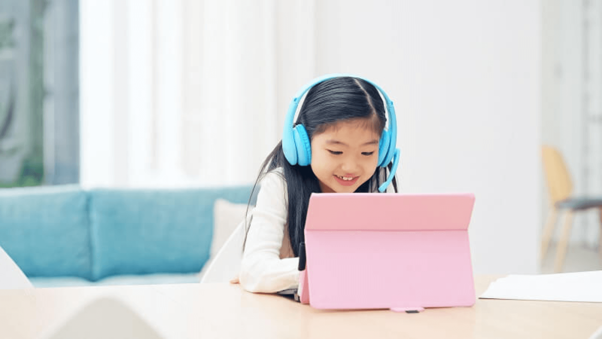 Vì sao trò chơi tiếng Anh online phù hợp với trẻ