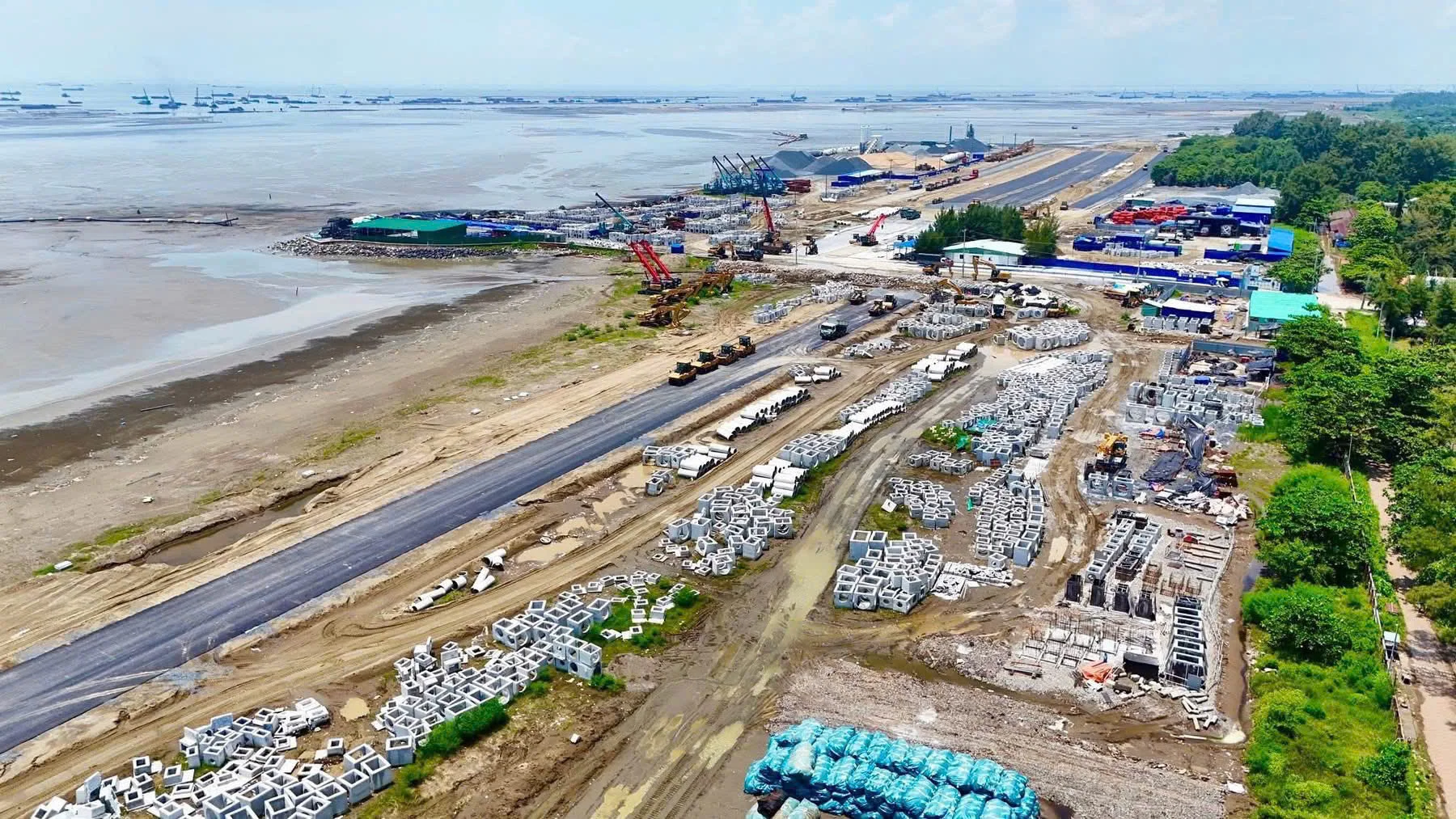 Khách sạn & Hệ thống y tế